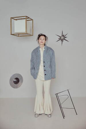 ソロヴ(SOLOV) 2022年冬ウィメンズコレクション  - 写真4