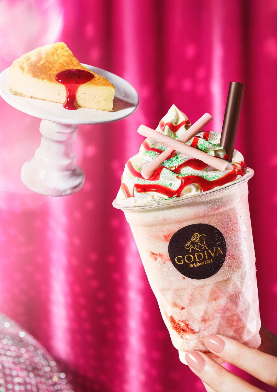 ゴディバ(GODIVA) ショコリキサー バニラストロベリーチーズケーキ｜写真1