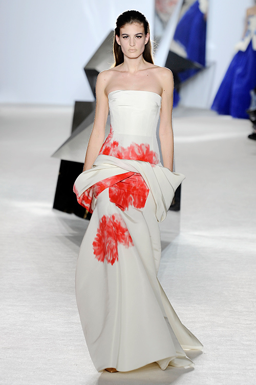 ジャンバティスタ ヴァリ オートクチュール(GiAMBATTiSTA VALLi Haute Couture) 2014年春夏ウィメンズコレクション  - 写真31