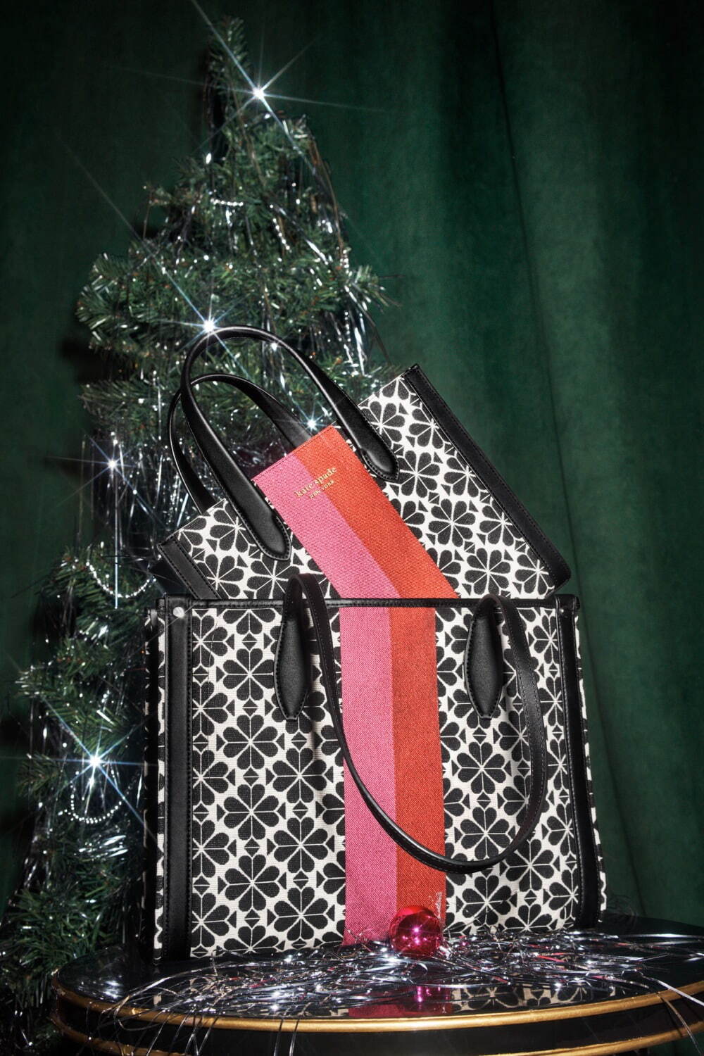 ケイト・スペード22年クリスマス新作バッグ、“キャンディ”ビーズのキラキラバッグやしまうまバッグ｜写真78