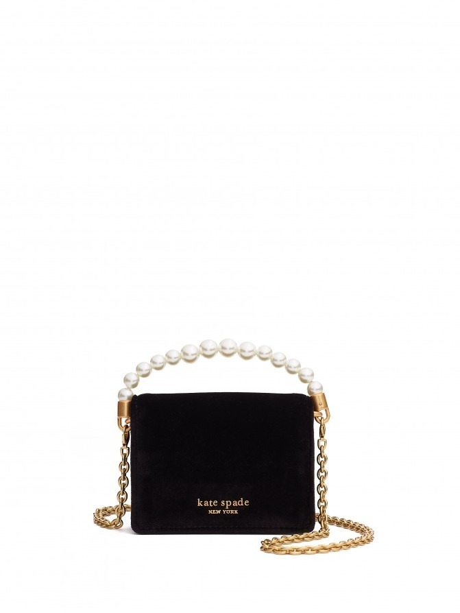 gala velvet card case on chain 27,500円