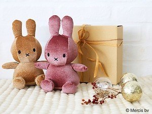 ミッフィー“コーデュロイ”クリスマス限定ぬいぐるみ、きらめくラメ糸×スパークリングワイン風カラー｜写真5