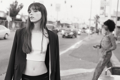 ラグ＆ボーンが広告に新星の女優ステイシー・マーティンと俳優エミール・ハーシュを起用