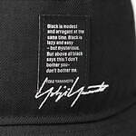 ヨウジヤマモト×ニューエラ、“手描きプリント”が施されたキャップやスウェットパンツなど｜写真29