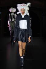 ノワール ケイ ニノミヤ×ハンター初コラボ、“リングハーネス＆花モチーフ”のレインブーツ｜写真10