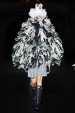 ノワール ケイ ニノミヤ×ハンター初コラボ、“リングハーネス＆花モチーフ”のレインブーツ｜写真8