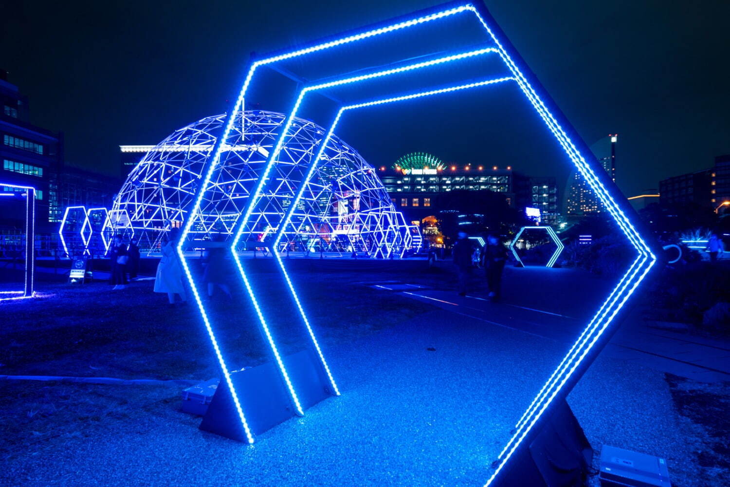横浜・みなとみらいのアートイルミネーション「ヨルノヨ」全34の施設が連動する、光と音の演出｜写真10