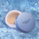 ベアミネラル22年クリスマスコフレ・コスメ、"北極圏”着想のアイシャドウ＆ベースメイクキットなど｜写真2