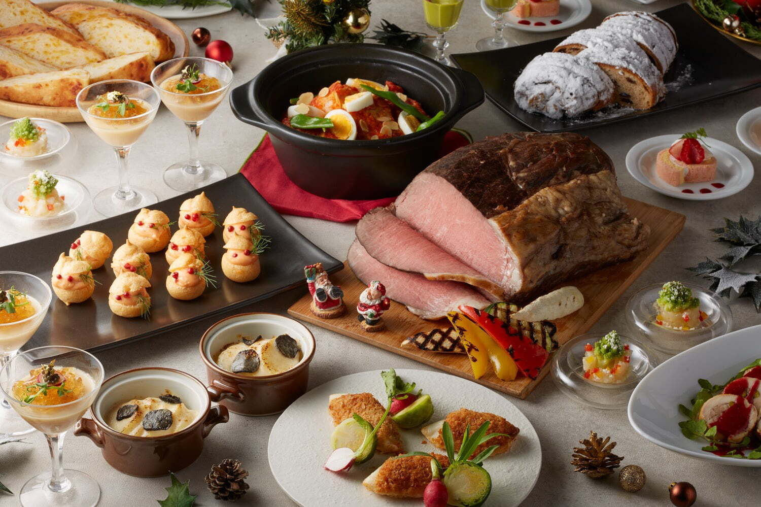 ブルーベリー｜グランドニッコー東京 台場の22年「クリスマスブッフェ」、その場でカットする和牛ローストビーフなど