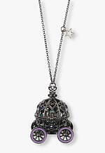 アナ スイ“馬車”モチーフの22年クリスマスアクセサリー、“蝶”の透かし模様を施して｜写真3