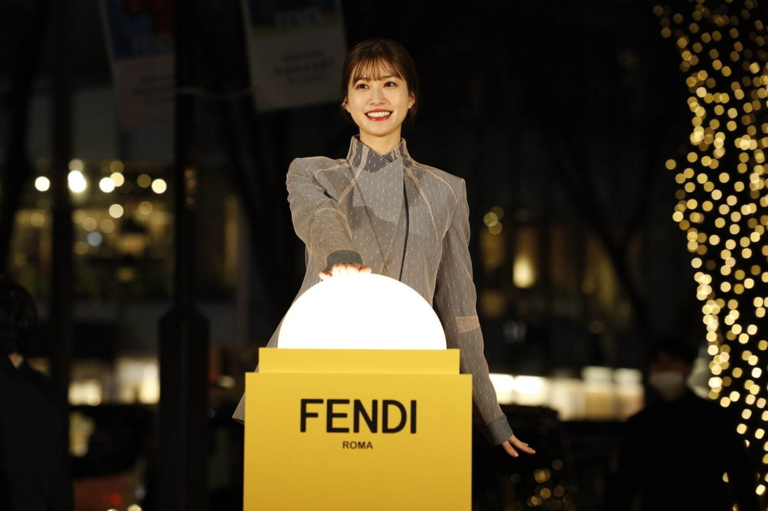 フェンディ(FENDI) 表参道 フェンディ イルミネーション 2022｜写真19