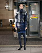 BURBERRY チェック柄ダウンジャケット 4Y/104cm 三越伊勢丹 | burberry/バーバリー通販 | リバーシブル チェック