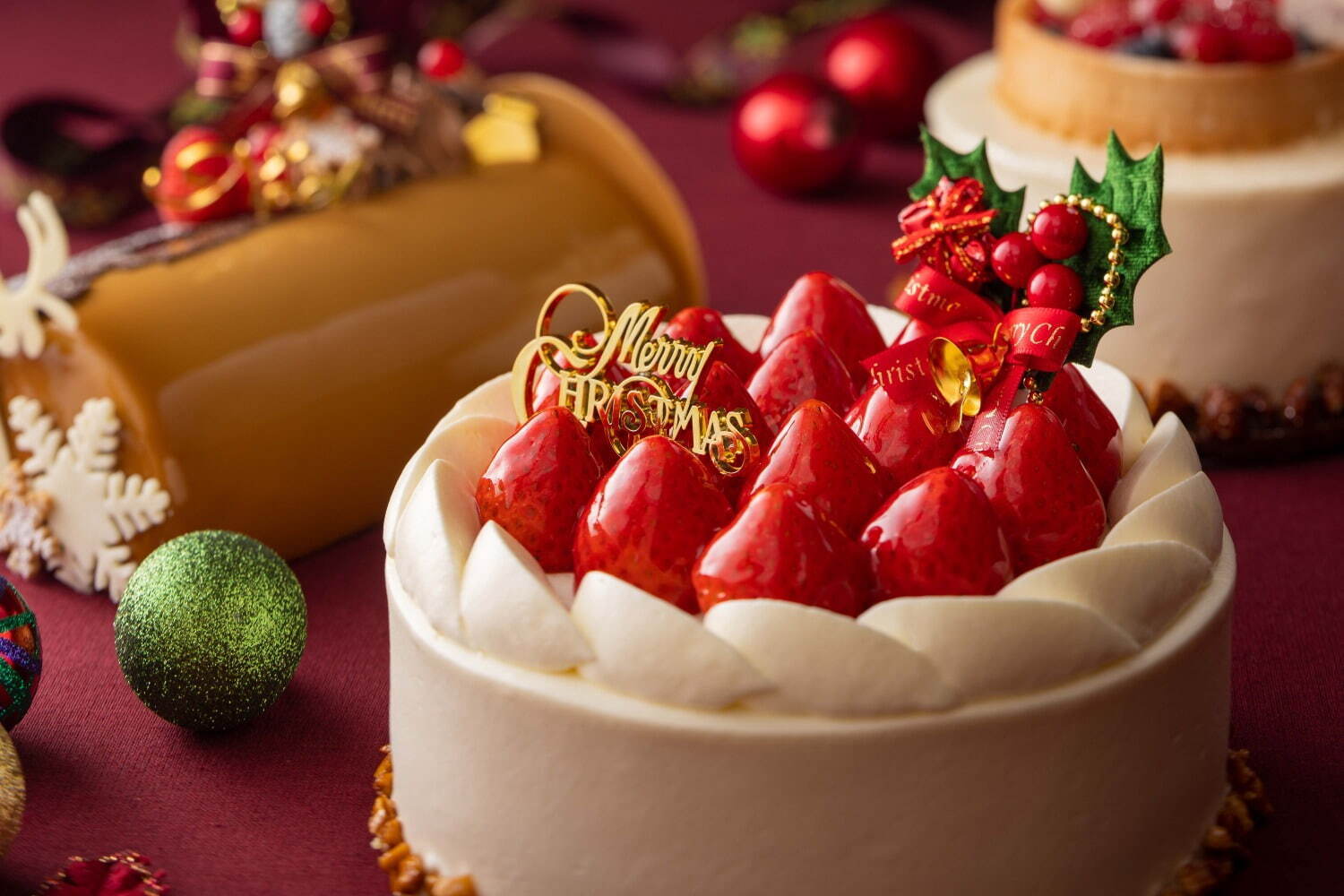 横浜ベイホテル東急の2022年クリスマスケーキ、“煙突×サンタクロース”のケーキなど｜写真1