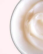 マニキュリスト冬コスメ、手・爪・唇にOK！“ローズの香り”のヴィーガンマルチバームで潤いケア｜写真3