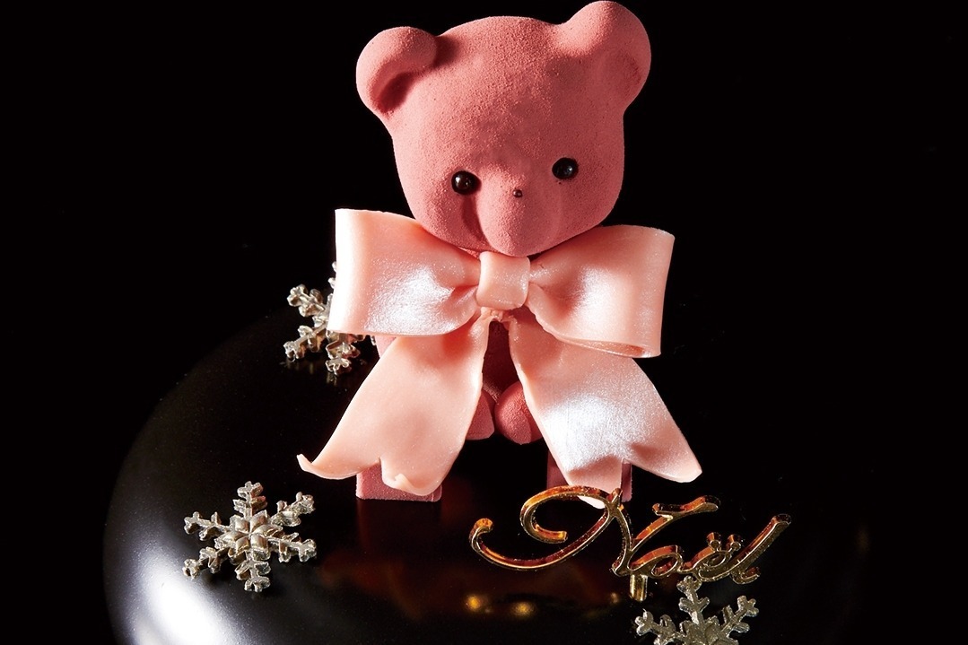 ルワンジュ東京22年クリスマスケーキ、“ピンクのクマ”を飾ったチョコケーキや“苺の森”ケーキなど