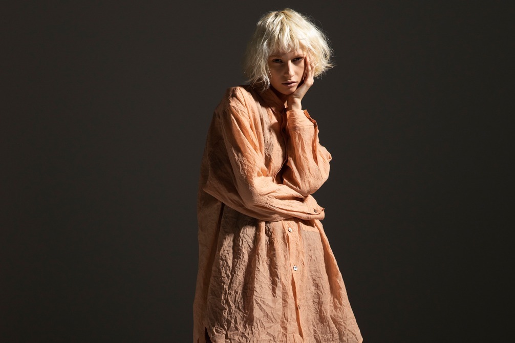 ローブス＆コンフェクションズ 2023年春夏コレクション、“テーラードアイテム”にフォーカス