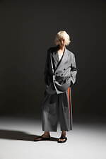 ローブス＆コンフェクションズ 2023年春夏コレクション、“テーラードアイテム”にフォーカス｜写真11