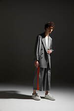 ローブス＆コンフェクションズ オム 23年春夏コレクション、上質なモダンテーラリングの追求｜写真11