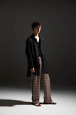 ローブス＆コンフェクションズ オム 23年春夏コレクション、上質なモダンテーラリングの追求｜写真20