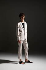 ローブス＆コンフェクションズ オム 23年春夏コレクション、上質なモダンテーラリングの追求｜写真21