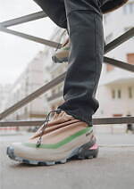 エムエム6 メゾン マルジェラ新作、“6”を象ったモチーフのニット＆サロモンコラボスニーカーなど｜写真4