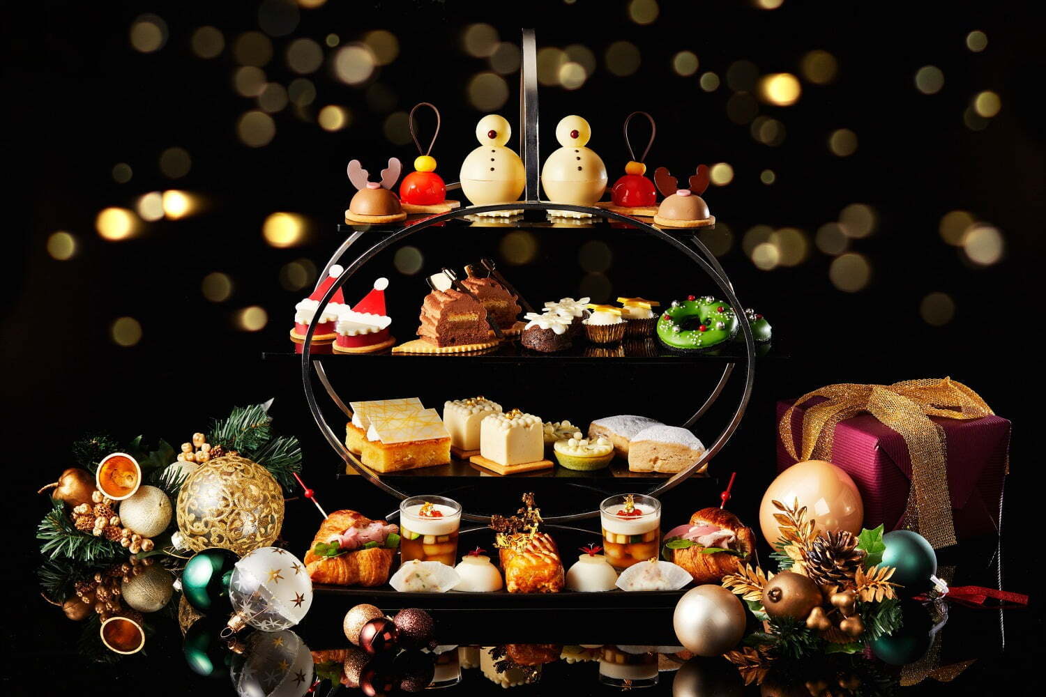 ANAインターコンチネンタルホテル東京のクリスマスアフタヌーンティー、サンタや雪だるま形チョコ