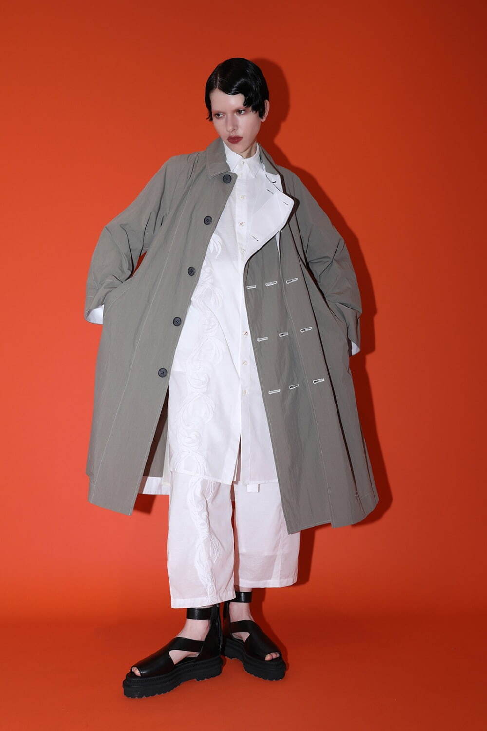 カミシマチナミ イエロー(KAMISHIMA CHINAMI YELLOW) 2023年春夏ウィメンズコレクション シルエット - 写真2