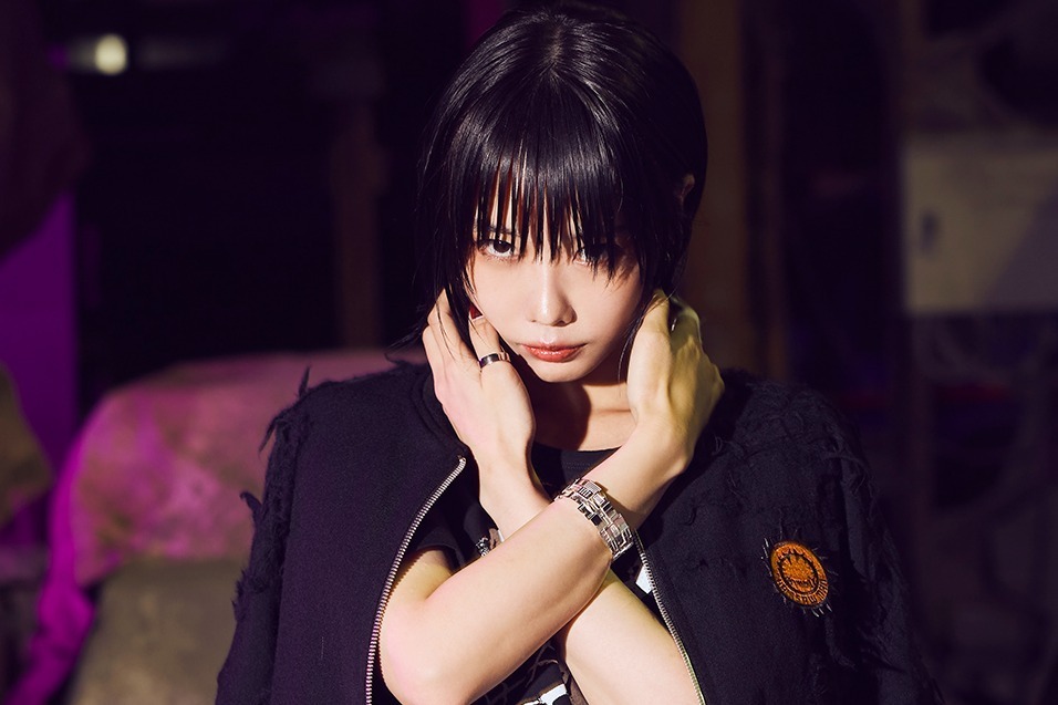 ビッグシルエット｜ヨウジヤマモトのGround Y ×アニメ『チェンソーマン』がコラボ、 ミリタリーコートやTシャツ