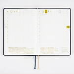 「ほぼ日手帳」2023年版に文庫本サイズの新作「ほぼ日手帳 HON」手帳とカバーが一体に｜写真4