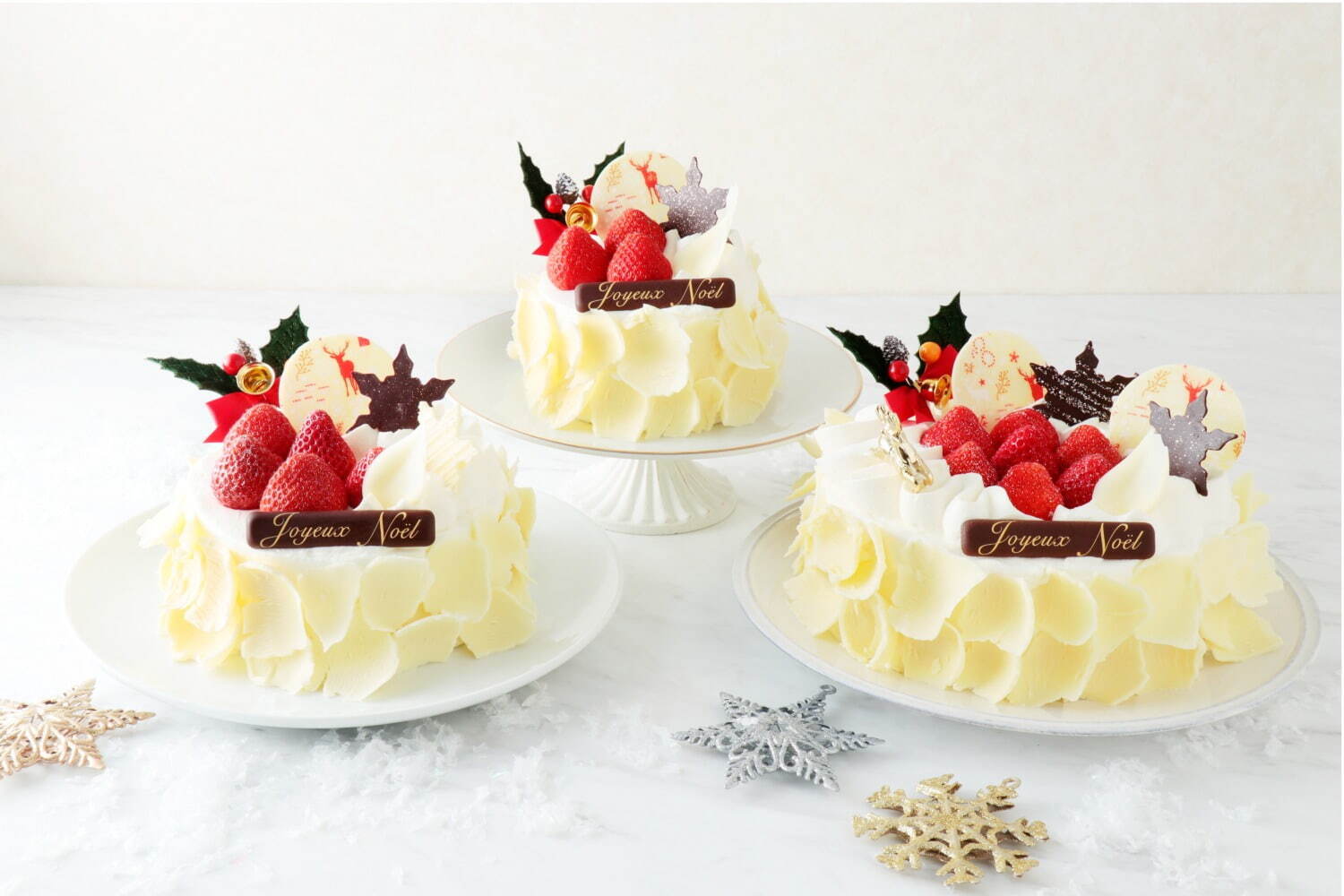 ベルアメールの2022年クリスマスケーキ、“雪”のような繊細ショートケーキなど