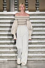 マックスマーラ 2024年リゾートコレクション - ミッドサマーの夢｜写真25