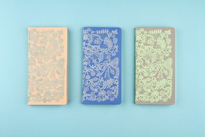 ほぼ日手帳 4月はじまり版に限定カバー2種登場 ミナ ペルホネンとのコラボ手帳も抽選販売開始 ファッションプレス