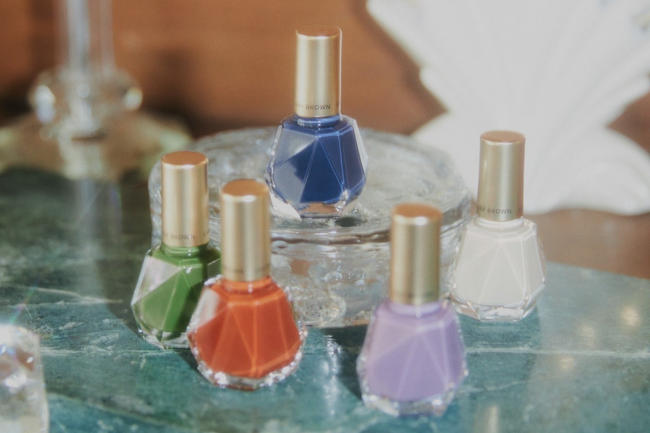 リリー ブラウン新ネイルライン「ジュエルズネイルポリッシュ」"ヴィンテージ風”カラー全5色