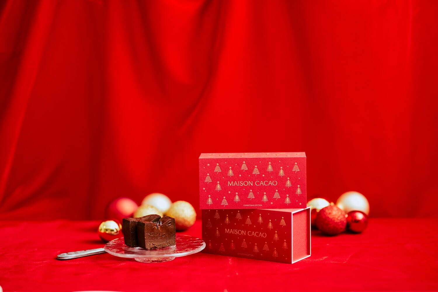 メゾンカカオのクリスマス限定チョコレート、あまおう＆ピスタチオのアロマ生チョコや濃厚ガトーショコラ｜写真3