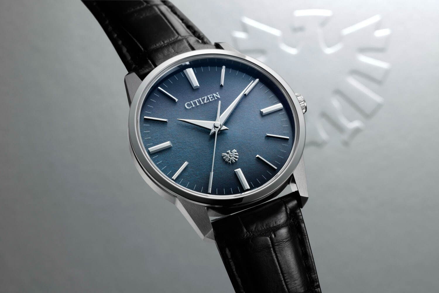 ザ・シチズン新作腕時計、ブランド初“ジャパンブルー”の藍染和紙文字板｜写真2