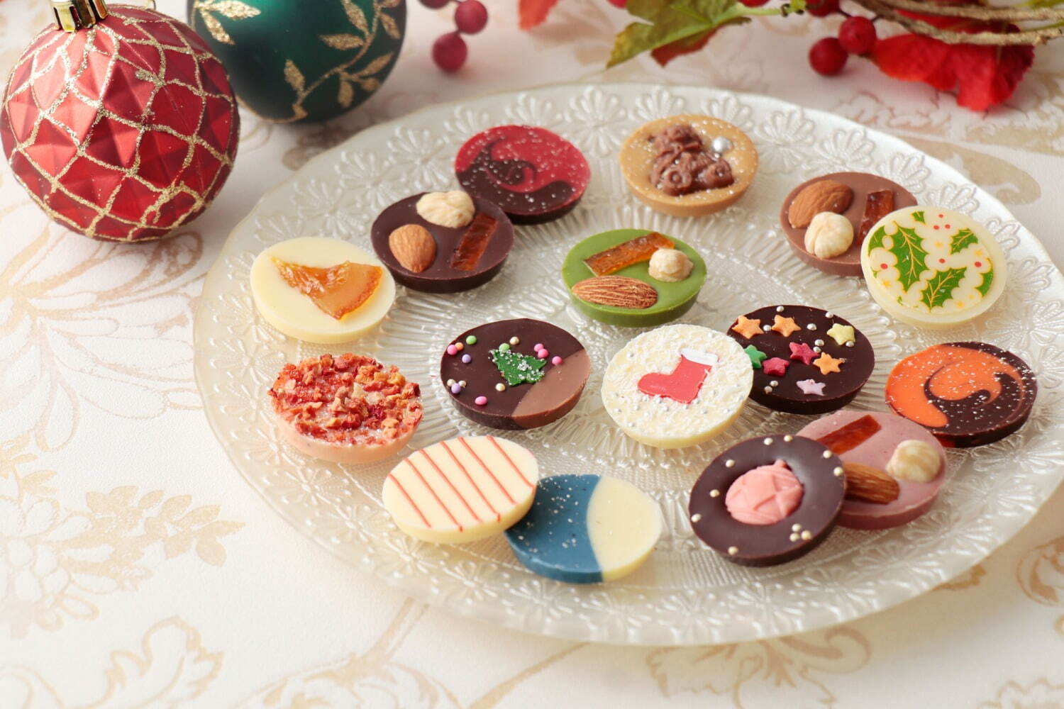 ベルアメールのクリスマス、”ツリー＆オーナメント型”チョコ＆濃厚ショコラケーキ｜写真5