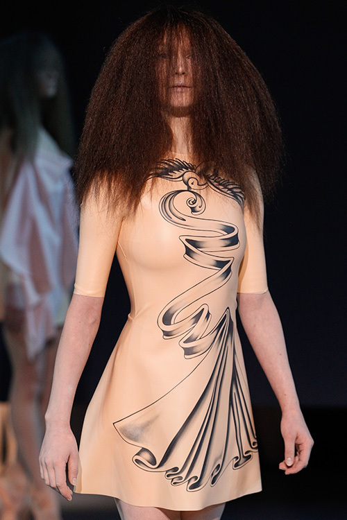 ヴィクター＆ロルフ オートクチュール(VIKTOR & ROLF Haute Couture) 2014年春夏ウィメンズコレクション ディテール - 写真7