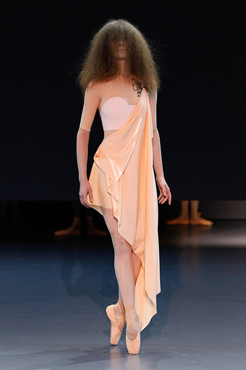 ヴィクター＆ロルフ オートクチュール 2014年春夏<span>コレクション</span> - 写真16