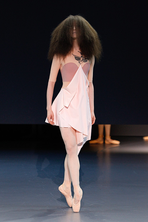 ヴィクター＆ロルフ オートクチュール 2014年春夏<span>コレクション</span> - 写真17