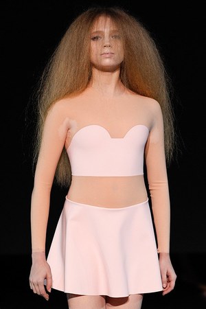 ヴィクター＆ロルフ オートクチュール(VIKTOR & ROLF Haute Couture) 2014年春夏ウィメンズコレクション  - 写真2