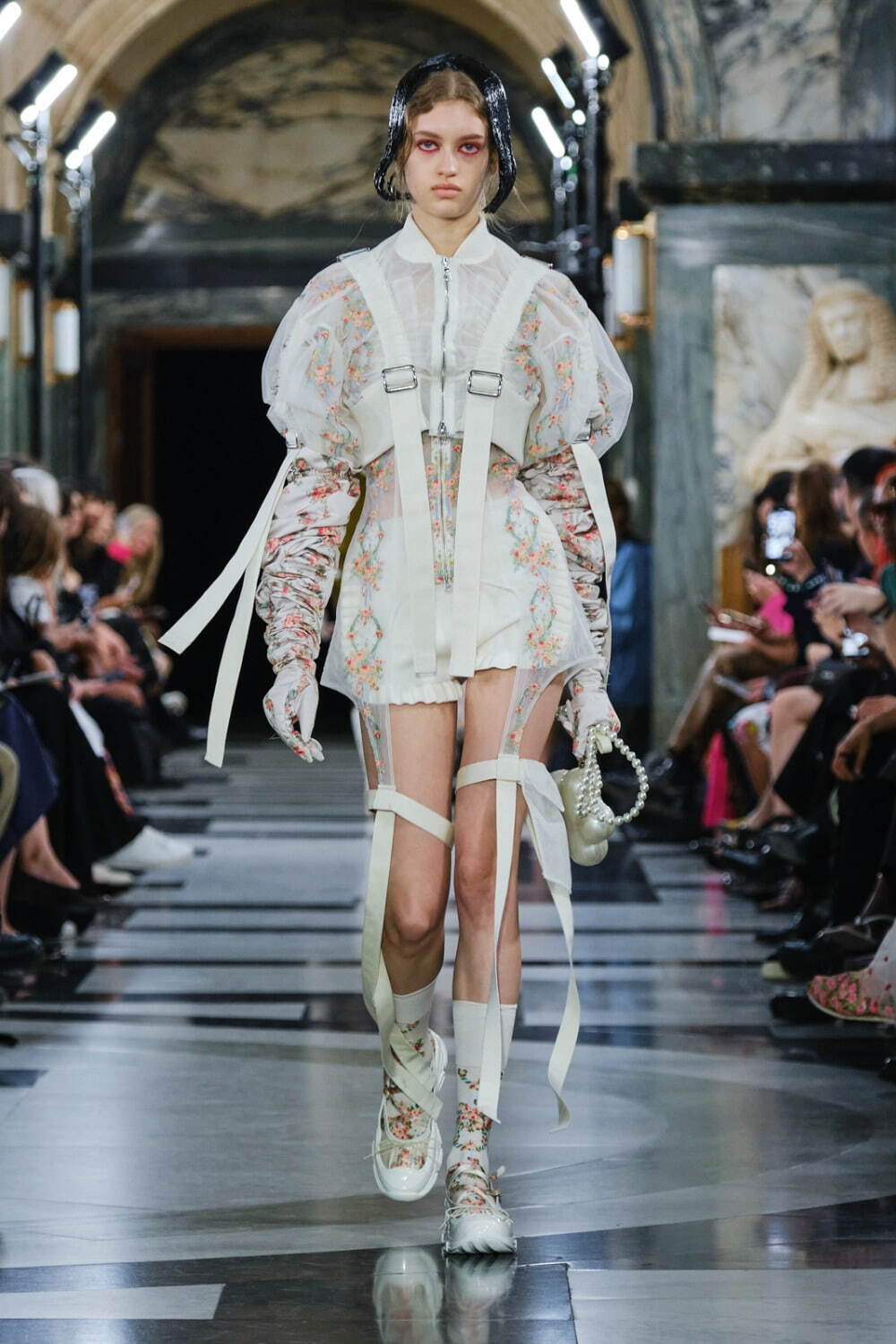 シモーネ ロシャ(SIMONE ROCHA) 2023年春夏ウィメンズ&メンズコレクション  - 写真4