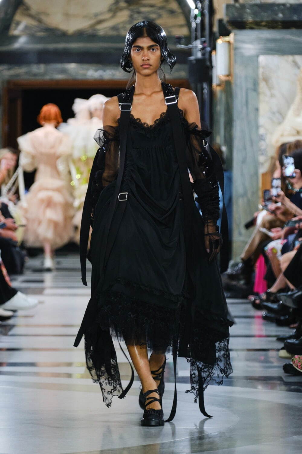 シモーネ ロシャ(SIMONE ROCHA) 2023年春夏ウィメンズ&メンズコレクション  - 写真11