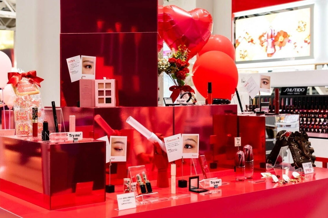 カラフル“推し活”コスメが大集結「推し活ビューティースイッチ」原宿 資生堂ビューティ・スクエアで