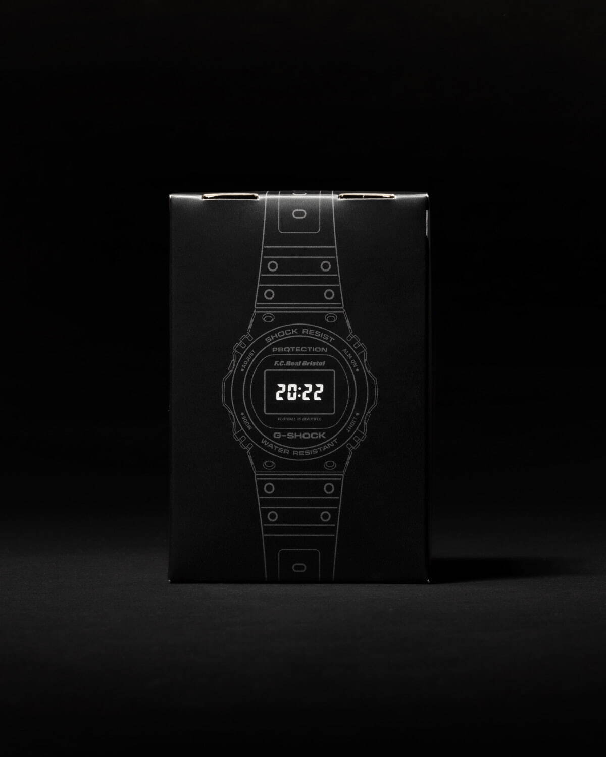 G-SHOCK×エフシーレアルブリストルのコラボ腕時計、バックライトで ...