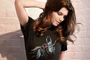 エコプロジェクトYOOXYGENが1周年、EDUN LIVEから限定コレクション発売！