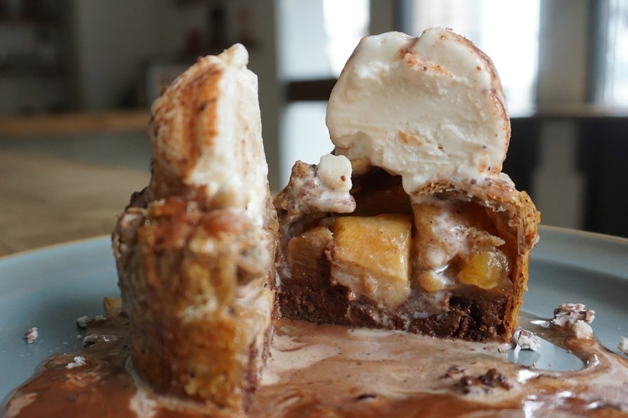 ミニマル 富ヶ谷本店「チョコレートアップルパイ」