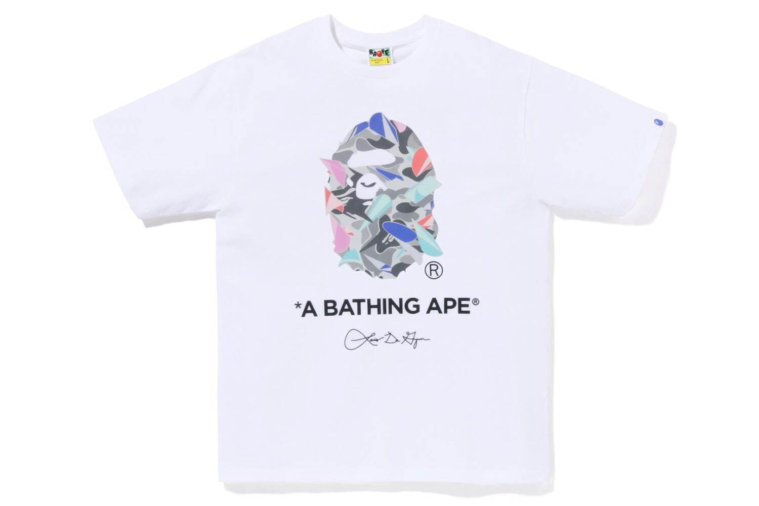ア ベイシング エイプ“カモ柄＆スターロゴ”のTシャツやスニーカー 