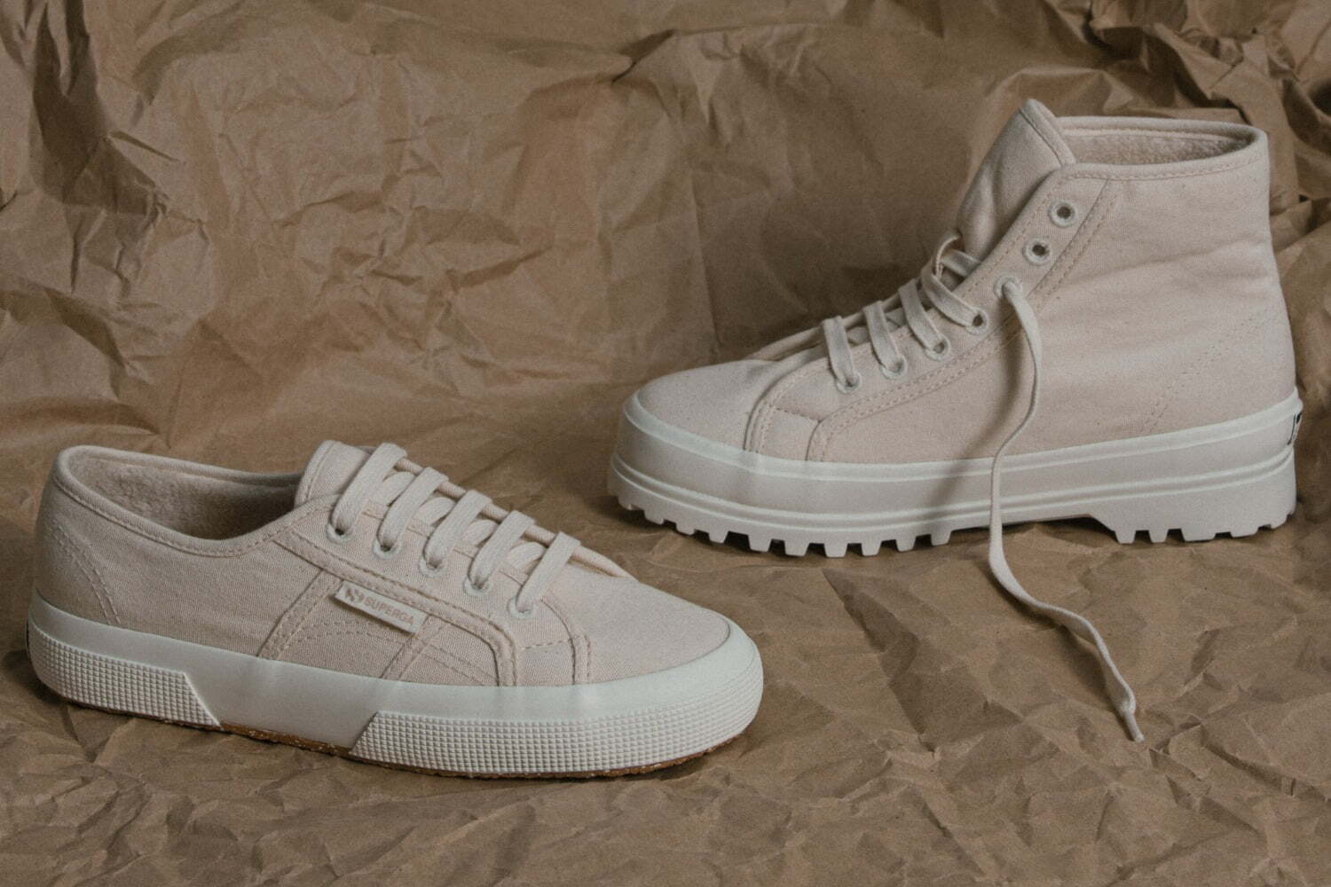 スペルガ新作ウィメンズスニーカー“エコファー＆フェルト”の温かシューズ、ベージュなど明るいカラーで