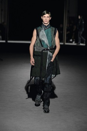 ドリス ヴァン ノッテン 2014-15年秋冬メンズコレクション ‐ 少しだけ先の未来｜写真44