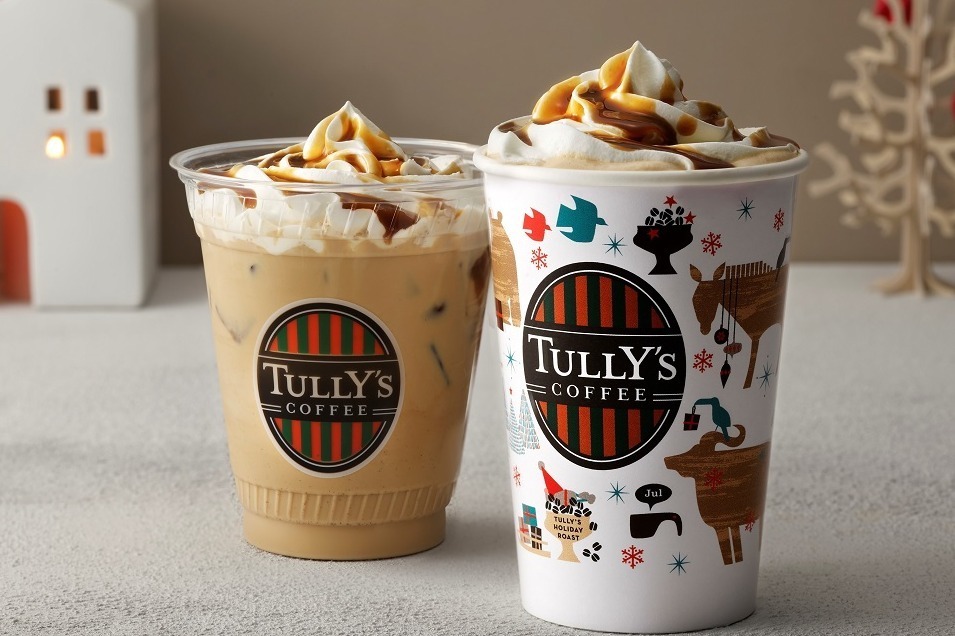 タリーズコーヒーのクリスマス「アイリッシュラテ」クリームの“リース”を飾ったフランボワーズシェイクも